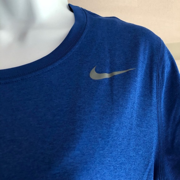 Nike Dri-fit T-shirt - Picture 3 of 7